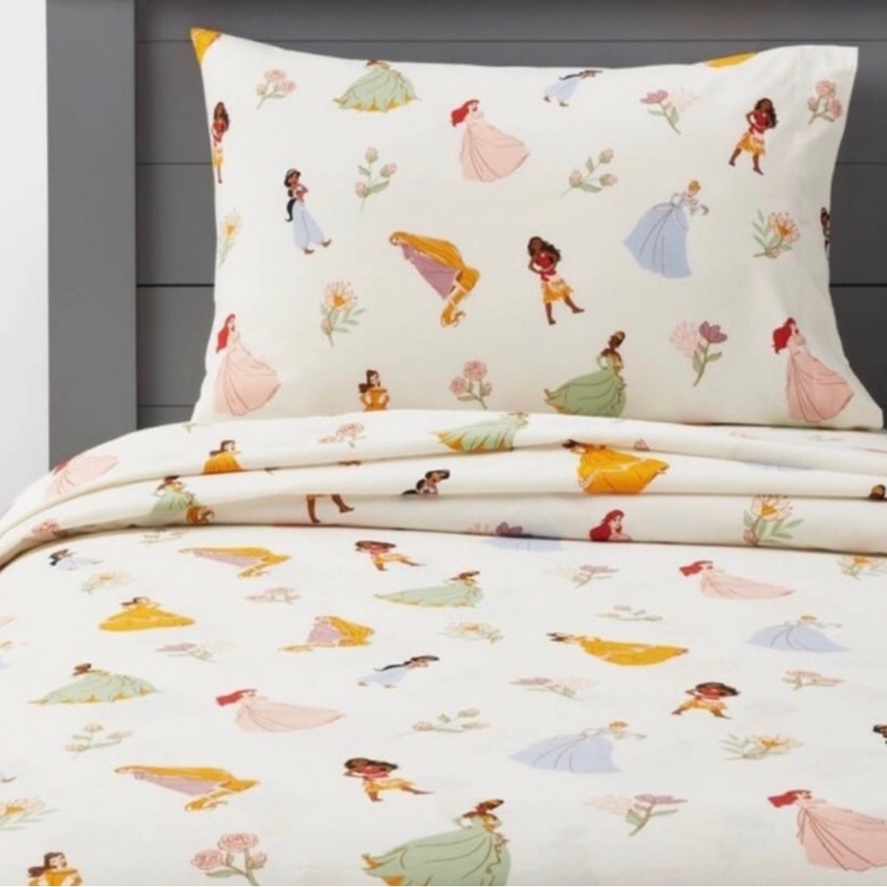 Twin Princess Characters Kids' Sheet Set - The Disney Collection by Pillowfort